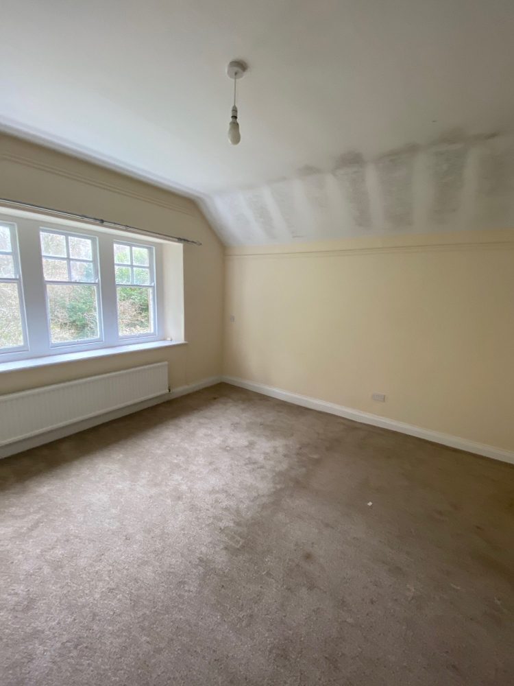 Eskdale retreat bedroom 5 pre renovation