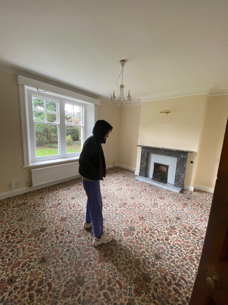 Eskdale Retreat kitchen and dining area before renovation