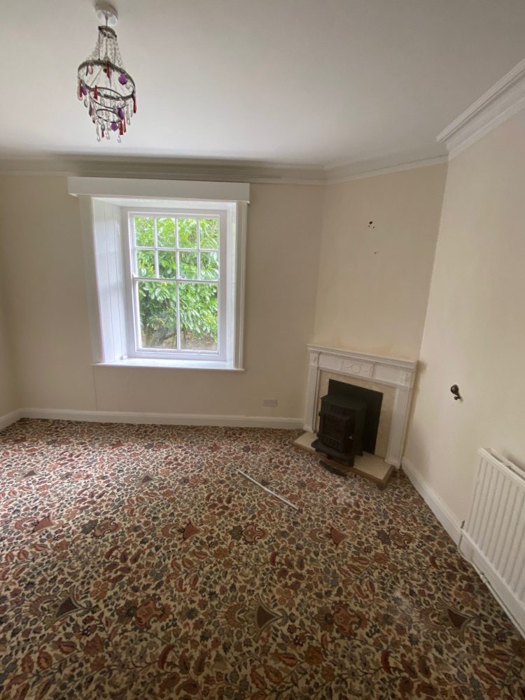 Eskdale Retreat snug library pre-renovation
